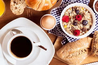 晚上不吃飯真能減肥？營養師揭秘 健康飲食勝過節食，刮油消脂更關鍵